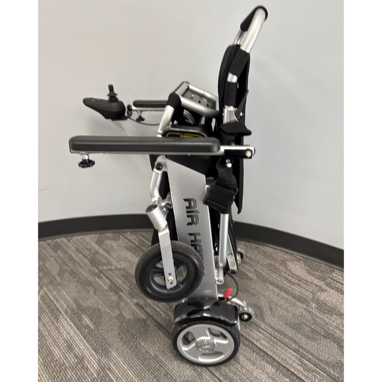 Air Hawk Portable/Fold Powerchair