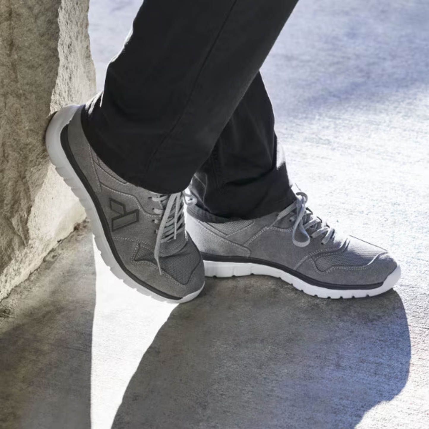 Nr. 50 Sporttrainer - Grau