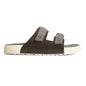Nr. 70 Männer zwei Sandalen