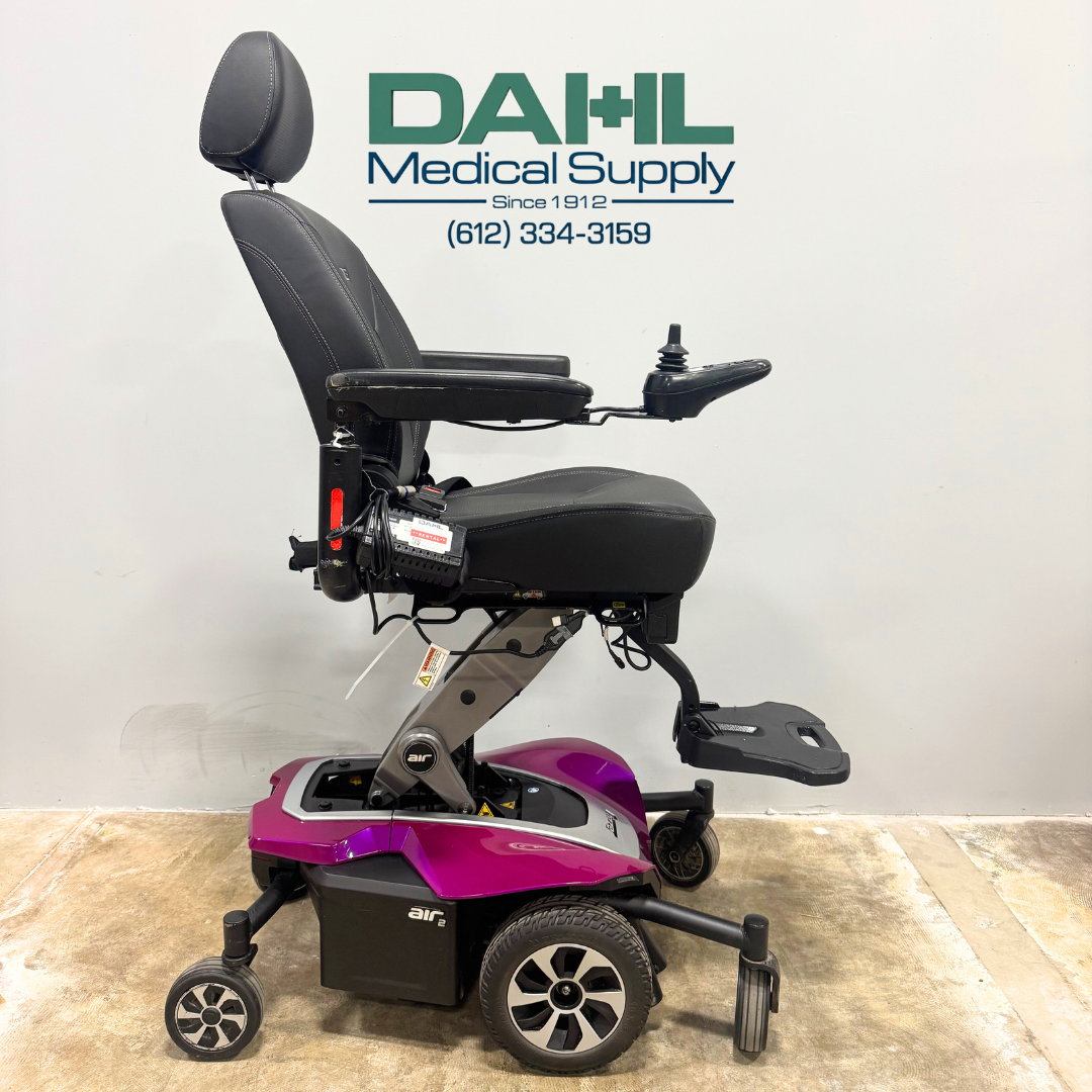 Pride Air2 Gebraucht-Power-Rollstuhl – Mid-Wheel Drive, toller Zustand